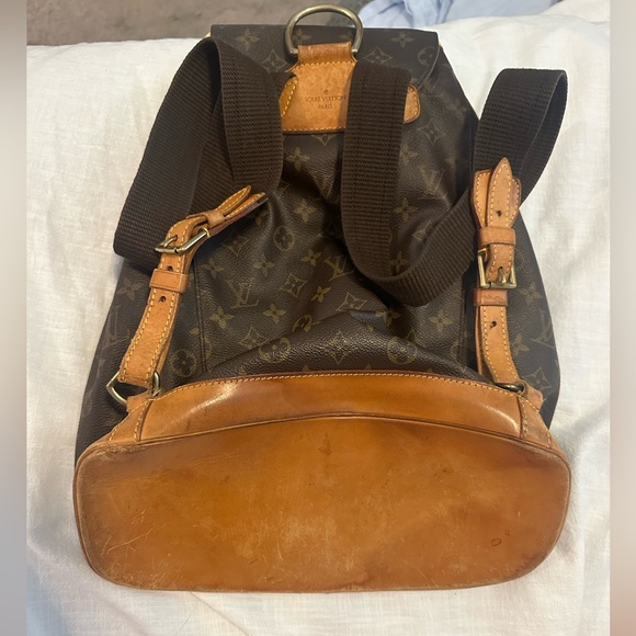 Louis Vuitton Montsouris GM backpack - Picture 3 of 15